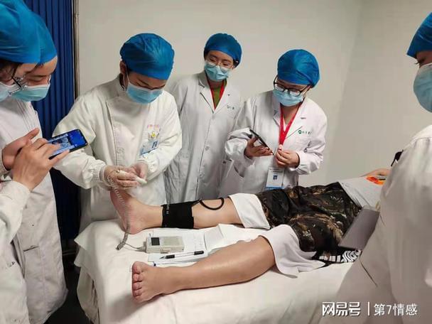 元游棋牌官方入口-女护士处理男患者隐私部位，会感觉难为情吗？美女护士说出大实话